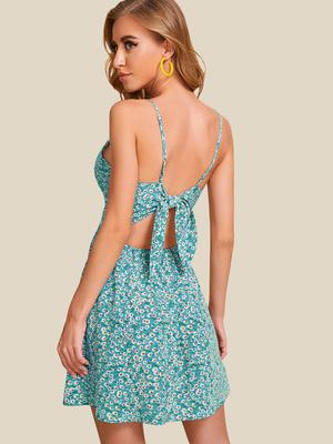 AAHWAN Women Blue & White Floral Printed Dress