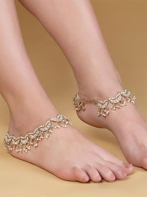 KARATCART Set Of 2 Gold Plated White Kundan Studded Anklets