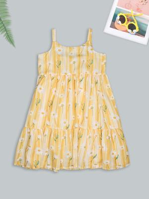 AKKRITI BY PANTALOONS Floral Print Fit & Flare Dress
