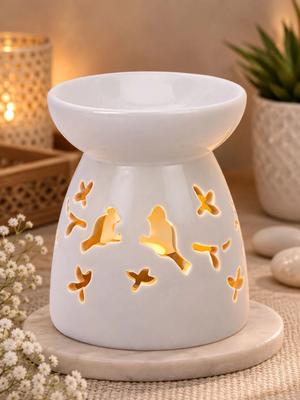 Aapno Rajasthan White Ceramic Aroma Oil Diffuser With Burner