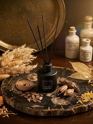 GLOBAL AROMA Black Golden Oud Aroma Oil Reed Diffuser 50 Ml