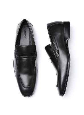 Black Solid Slip-On Shoes