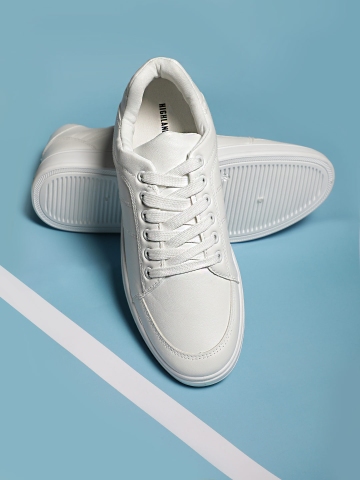 55% OFF on HIGHLANDER Men White Sneakers on Myntra | PaisaWapas.com
