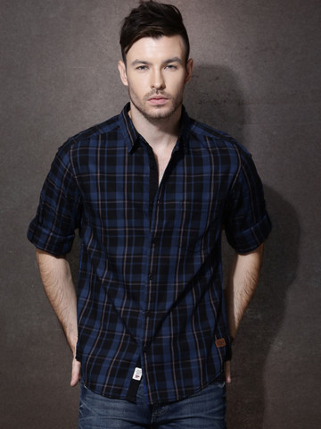 Roadster Men Black & Blue Checked Casual Shirt Roadster Men Black & Blue Checked Casual Shirt