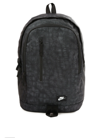 nike backpacks myntra