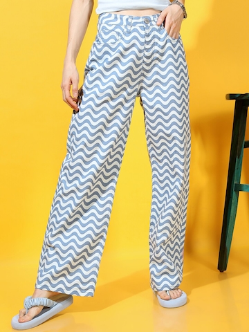 Reni Recommends : Tokyo Talkies Women Navy Blue Geometric Printed Regular Fit Jeans