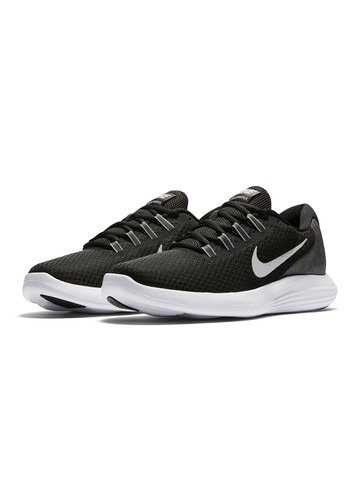 nike men's sports shoes myntra