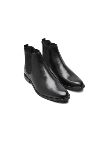 20% OFF on next Men Black Solid Mid-Top Leather Flat Boots on Myntra ...
