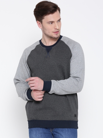 Sweatshirts for men on sale myntra