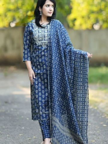 KALINI Women Ethnic Motifs Printed Regular Thread Work Kurta with Trousers & With Dupatta