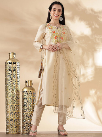 Anouk Floral Yoke Design Thread Work Notch Neck Straight Kurta With Trousers & Dupatta