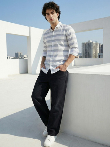 Men Regular Fit Horizontal Stripes Casual Shirt