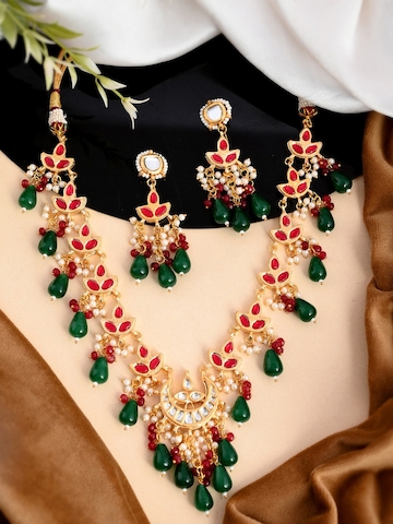 DASTOOR Women Green & Red Gold-Plated Kundan Stone-Studded Jewellery Set