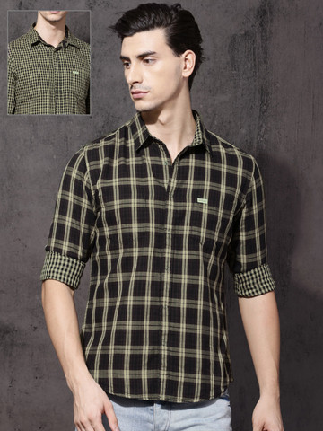 Roadster Men Black & Khaki Regular Fit Checked Reversible Casual Shirt