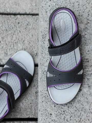 Roadster grey sandals hot sale