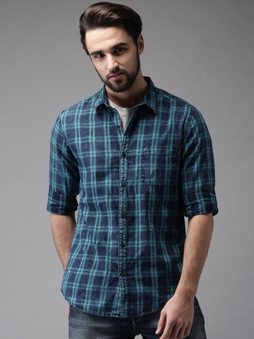 HERE&NOW Men Navy Blue Regular Fit Checked Casual Shirt