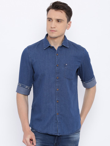 Buy Lee Cooper Men Blue Contemporary Regular Fit Solid Chambray