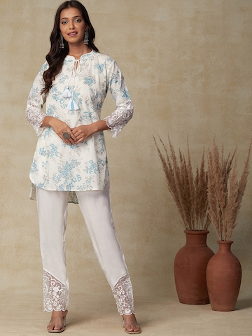 FASHOR White Floral Printed Tie Up Neck Thread Work Pure Cotton Kurti with Trousers