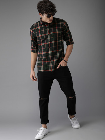 Moda Rapido Men Black & Red Regular Fit Checked Casual Shirt