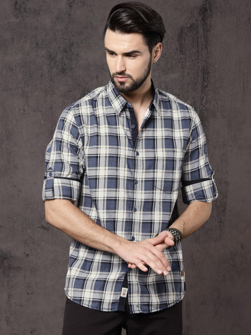 Roadster Men Blue & White Checked Casual Shirt