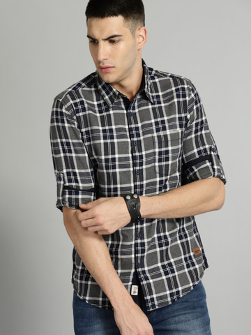 Roadster Men Grey & Navy Blue Regular Fit Checked Casual Shirt