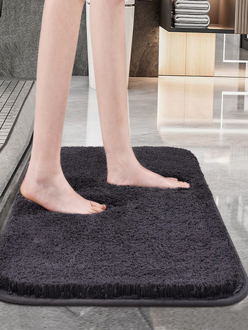81% OFF on ROSEATE Grey 2000 GSM Anti Skid Bath Rug 81% OFF on ROSEATE Grey 2000 GSM Anti Skid Bath Rug