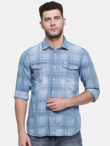 Buy Lee Cooper Men Blue Contemporary Regular Fit Checked Chambray