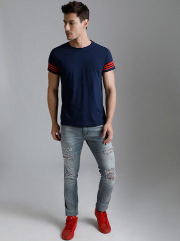 DILLINGER Men Navy Blue Solid Round Neck T-shirt