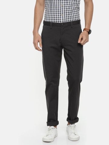 Indian Terrain Men Charcoal Slim Fit Solid Chinos
