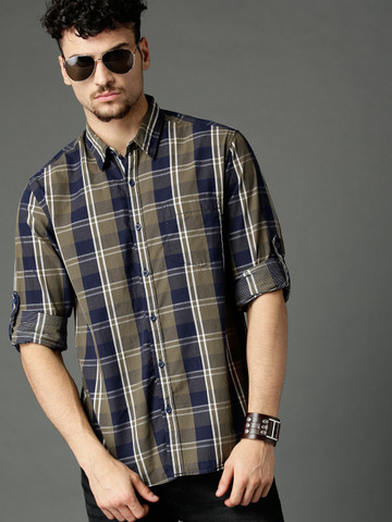 Roadster Men Olive Green & Navy Blue Regular Fit Checked Casual Shirt