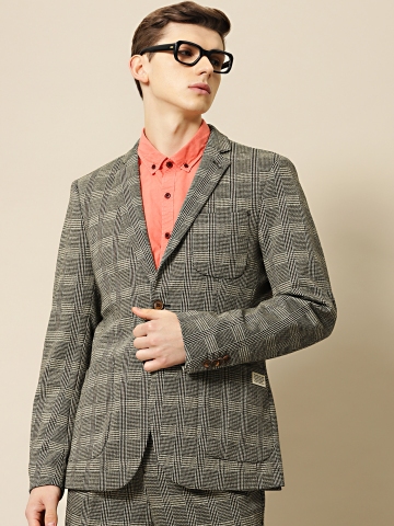 50 Off On Mr Bowerbird Men Black Off White Checked Tailored Fit