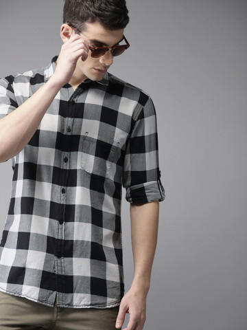 HERE&NOW Men Black & Grey Slim Fit Checked Casual Shirt