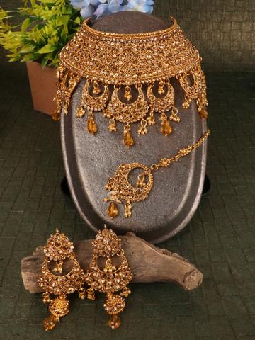Gold Plated Choker Jewellery Set with Earring & Maangtika