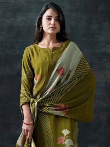 Libas Women Floral Printed Kurta with Trousers & Dupatta