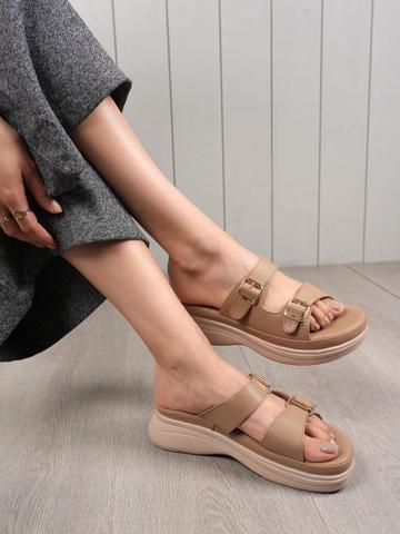 The Roadster Lifestyle Co. Women Textured Comfort Heel Sandals With Buckles