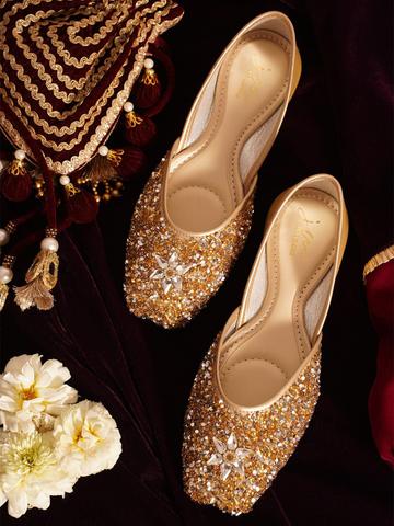 JM Looks Women Ethnic Embroidered Mojaris Jutti Open Toe Embellished Flats