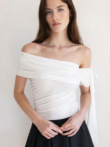 LULU & SKY Off-Shoulder Bardot Top