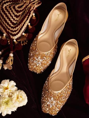 Froh Feet Women Ethnic Mojaris with Embroidered Flats