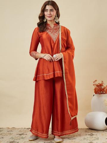 MOKOSH Women Ethnic Motifs Embroidered Thread Work Pure Silk Kurti & Palazzos With Dupatta