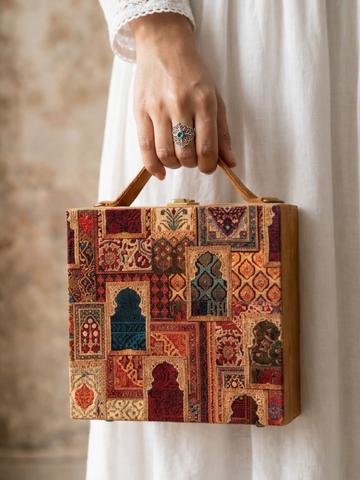 ARTKLIM Printed Clutch