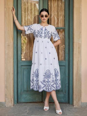 ZUMMER Embroidered Flared Sleeve Fit & Flare Midi Dress