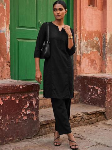 max Women Embellished Chikankari Kurta