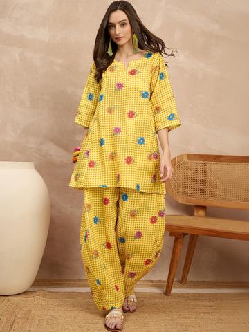 InWeave Women Floral Printed Regular Kurti with Patiala
