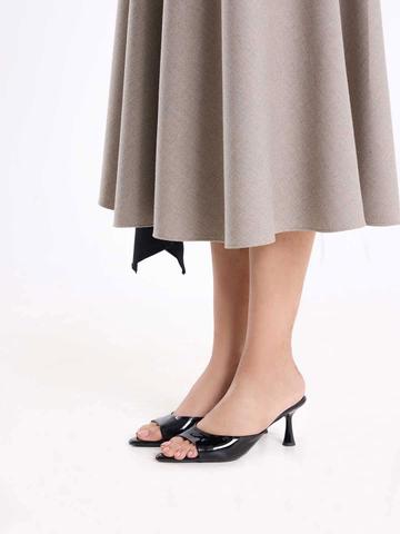 CAI Timeless Black Heels