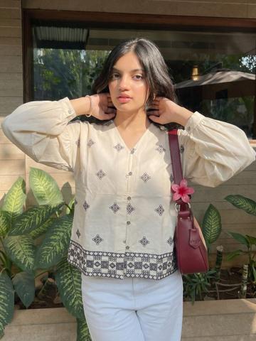 J Turritopsis Women Cream Cotton Geometric Embroidered Casual Casual Shirt