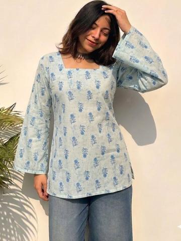 JAHIDA COMFORT WITH STYLE Floral Printed Square Neck Flared Sleeves Pure Cotton Kurti
