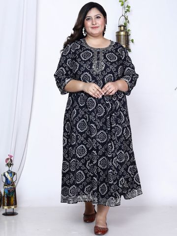 Swasti Plus Size Ethnic Motifs Printed Embroidered Maxi Dress
