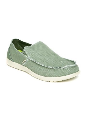 crocs men myntra