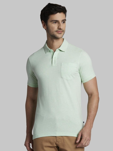 

Parx Men Green Solid Polo Collar T-shirt
