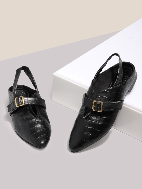 

her by invictus Women Black Textured Cushioned Flats